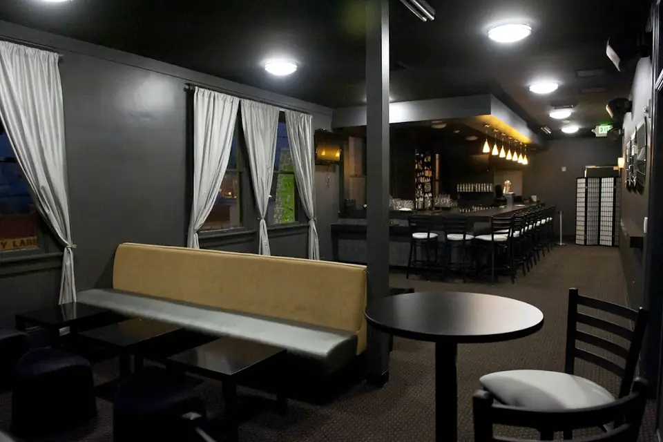 Helium Comedy Club