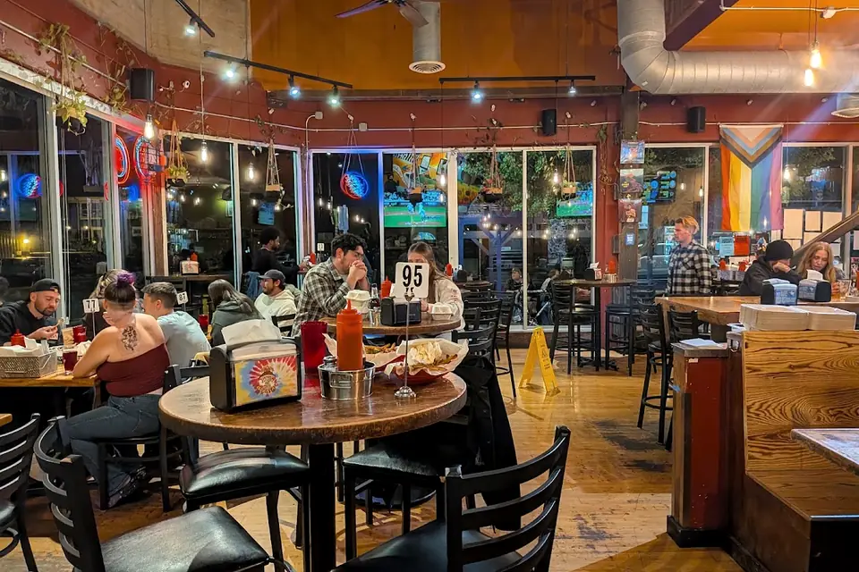 Fire on the Mountain Buffalo Wings | Burnside